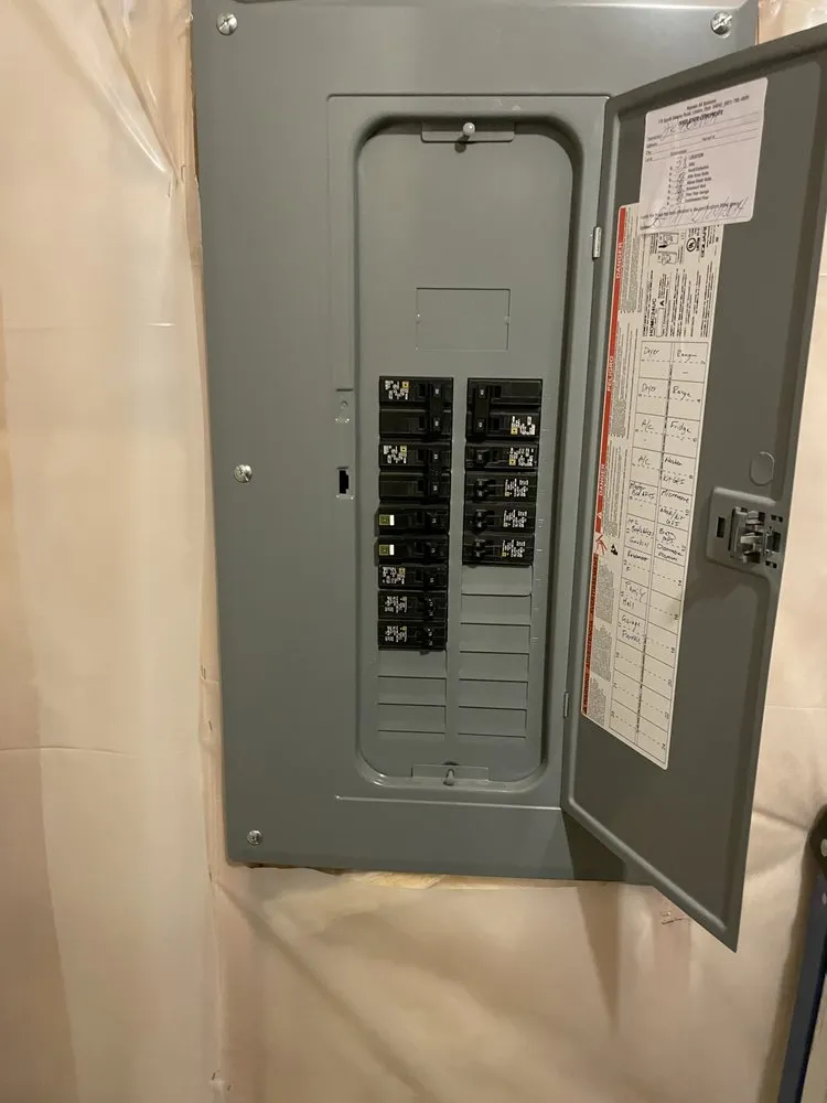 Slide of Entronic Hernan