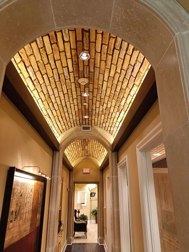 Certified electrician providing lighting installation in , 