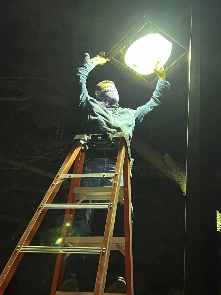 Slide of Eon Electric