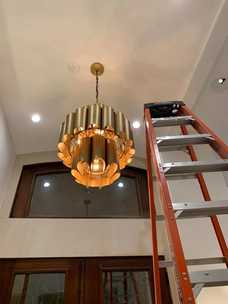 Slide of Eon Electric