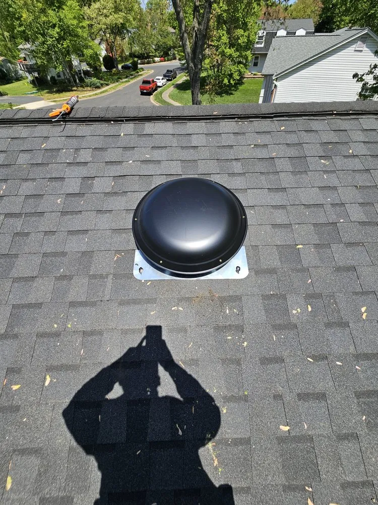 Slide of Epermar Electrical Services