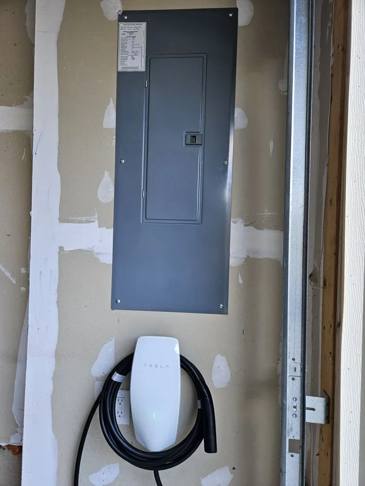 Slide of Epermar Electrical Services