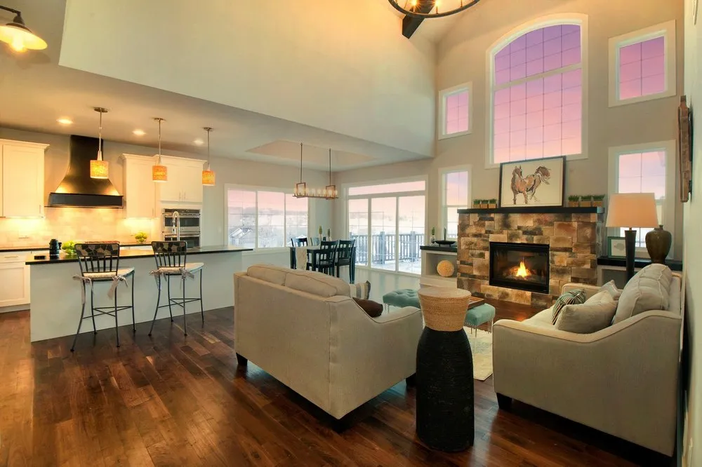 Slide of Epic Electric