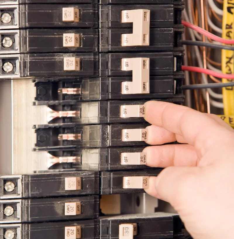 Slide of Epie's Electrical