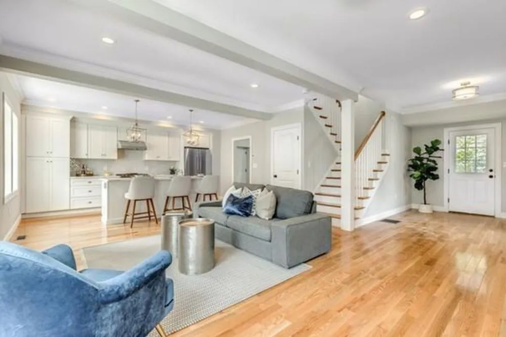 Slide of E/R Electric