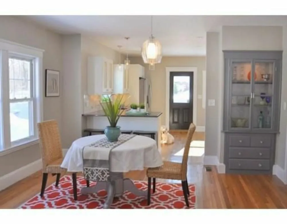 Slide of E/R Electric