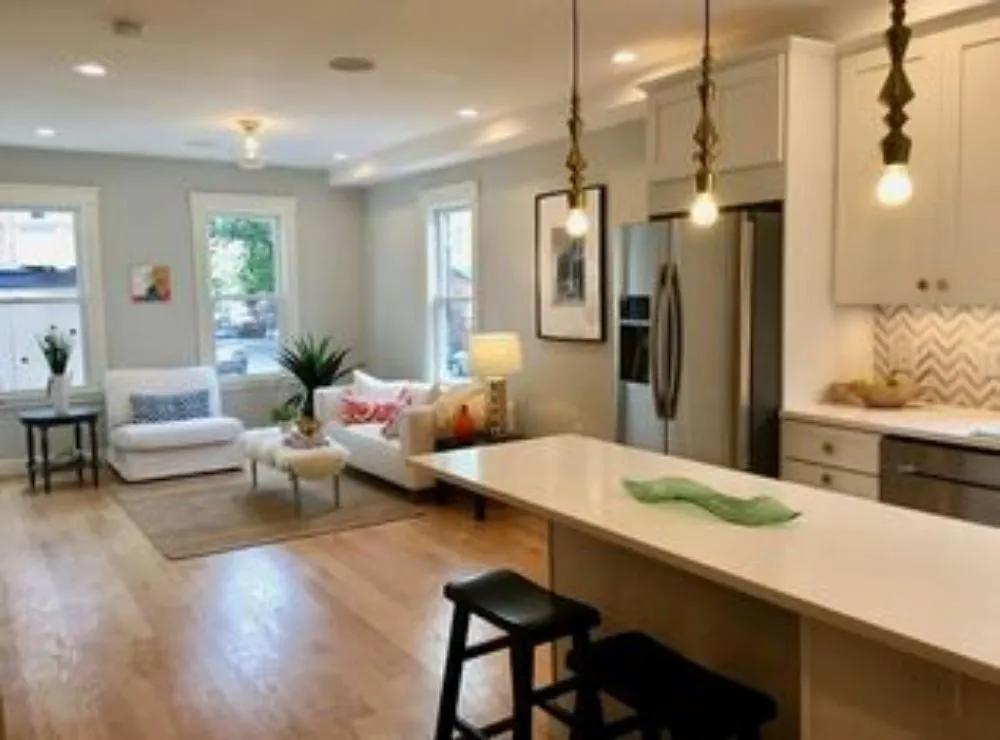 Slide of E/R Electric