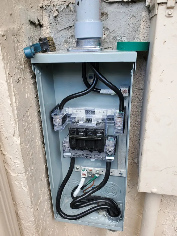 Slide of E&R Electric