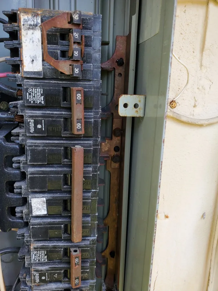 Slide of E&R Electric