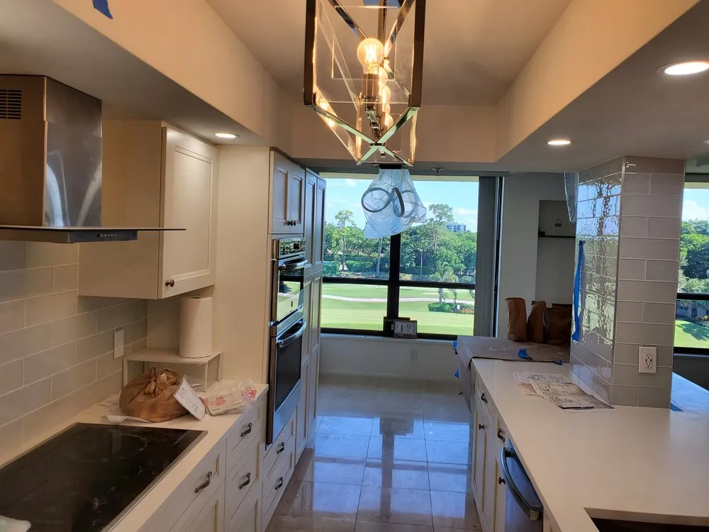 Slide of E&R Electric