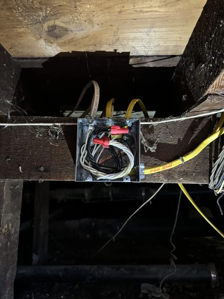 Slide of E&R Electric