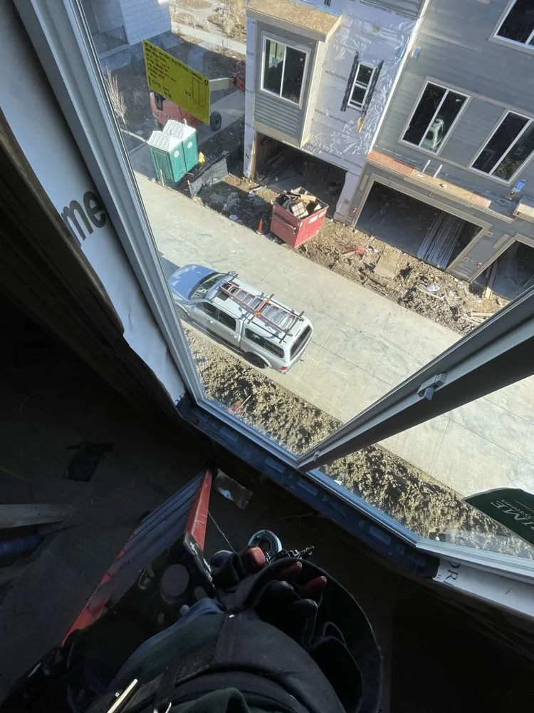 Slide of ER Electrician