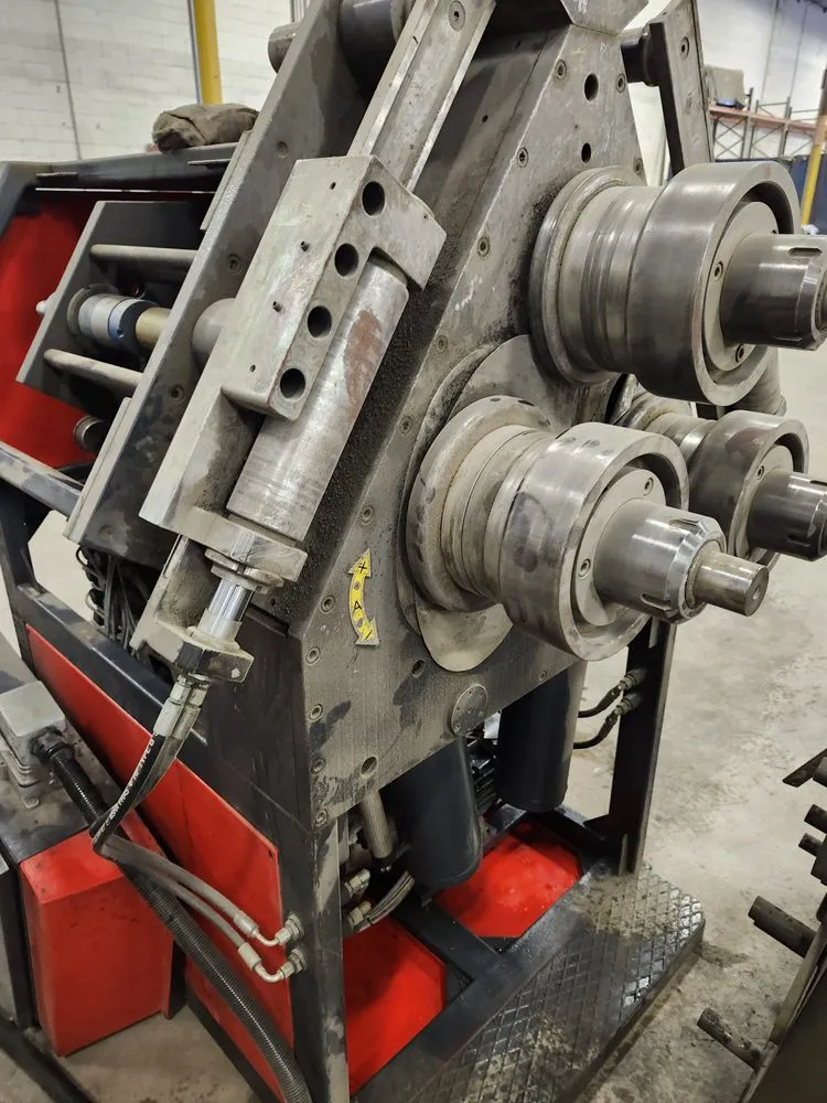 Slide of ER SERVICE & INVESTMENTS