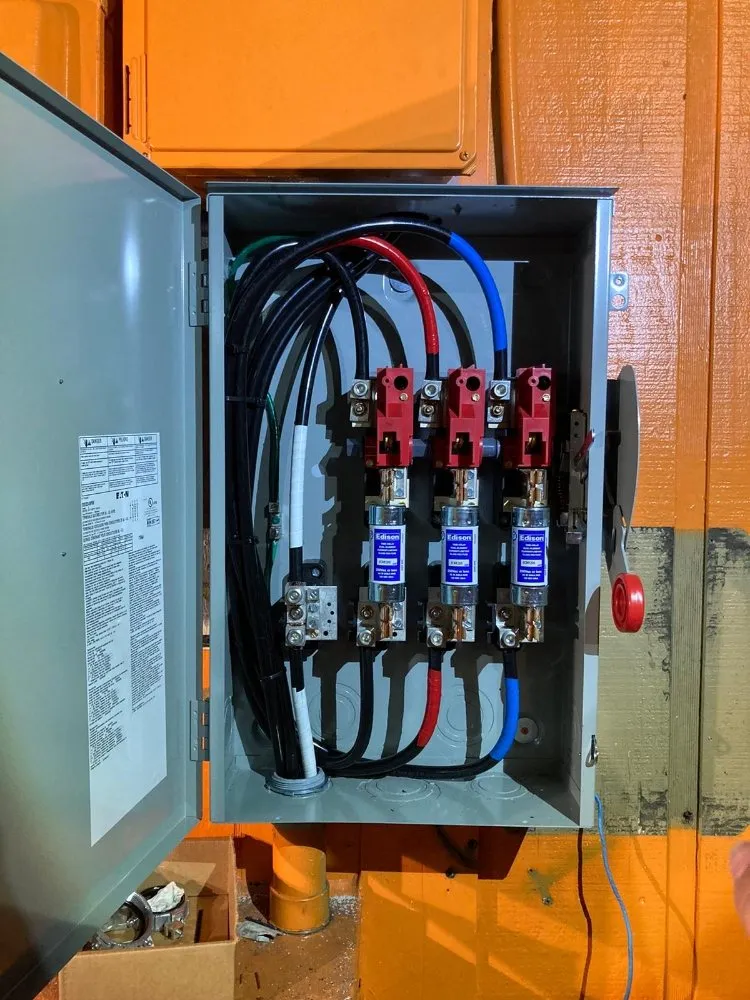 Emergency emergency electrical service experts serving ,  - ER SERVICE & INVESTMENTS