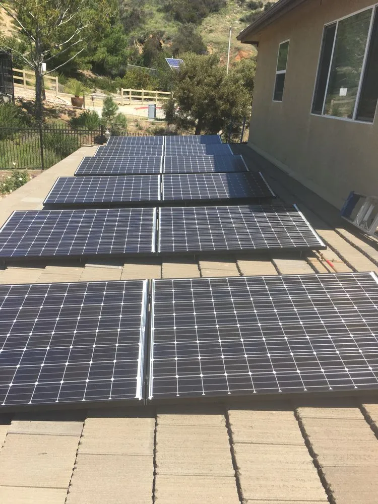 Reliable electrician providing emergency electrical service in , 