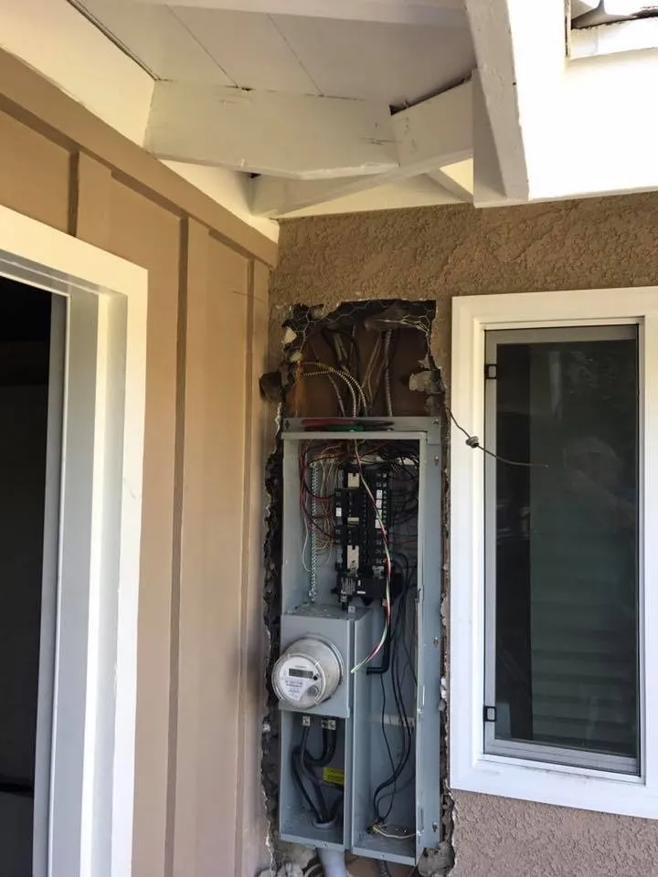 Slide of Eric Lockhart Electric