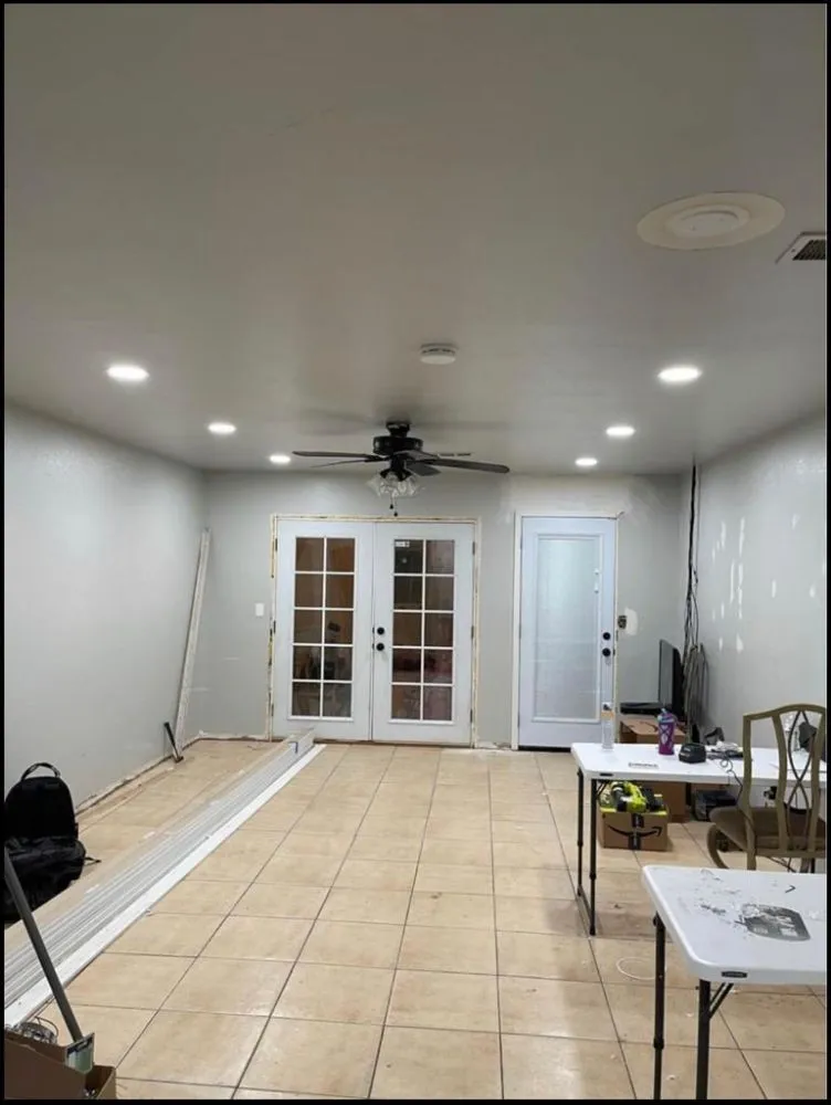 Slide of Erick Electric