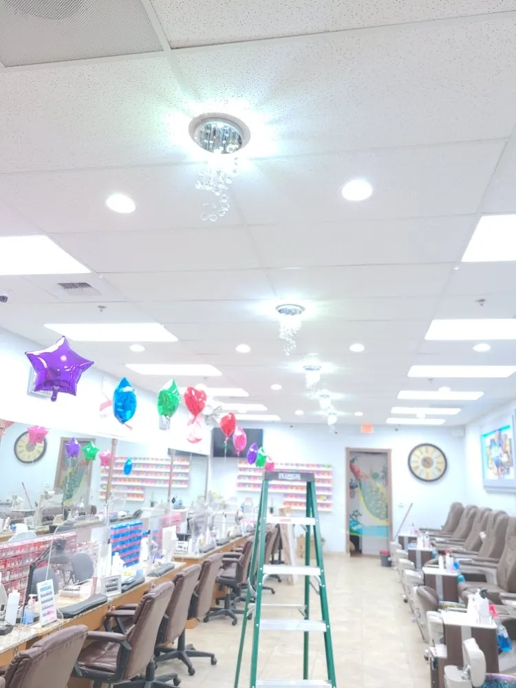 Slide of Erick Electric