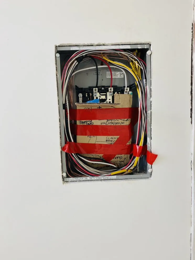 Slide of Erick electrician