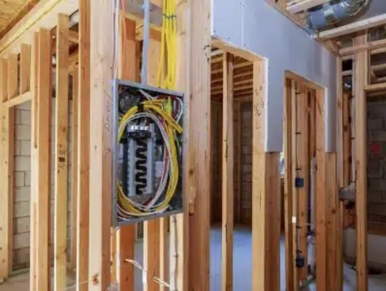 Slide of Erick Mckinzie