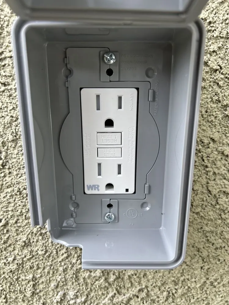 Slide of Ericks electrical services