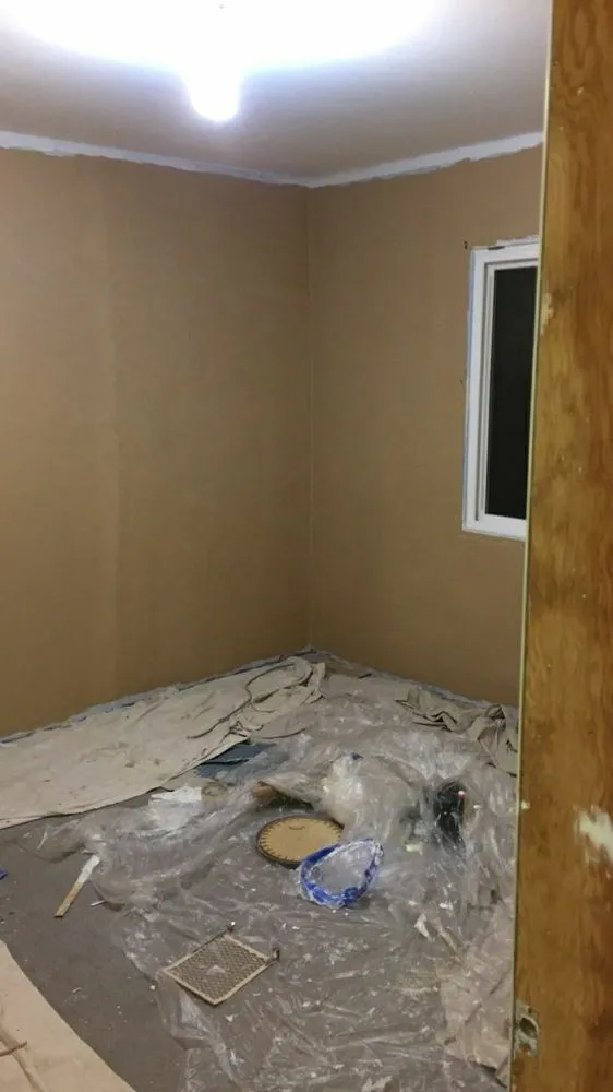 Slide of Eric's Handyman service's