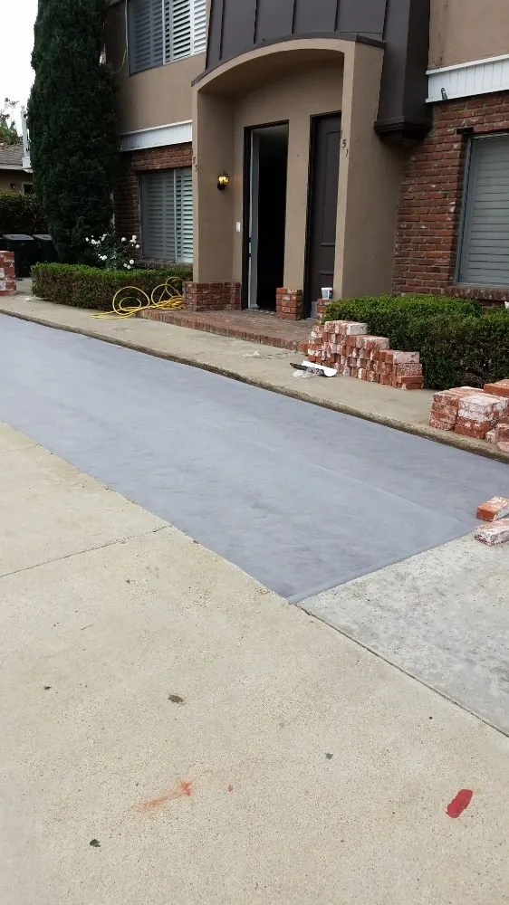 Slide of Eric's Handyman service's