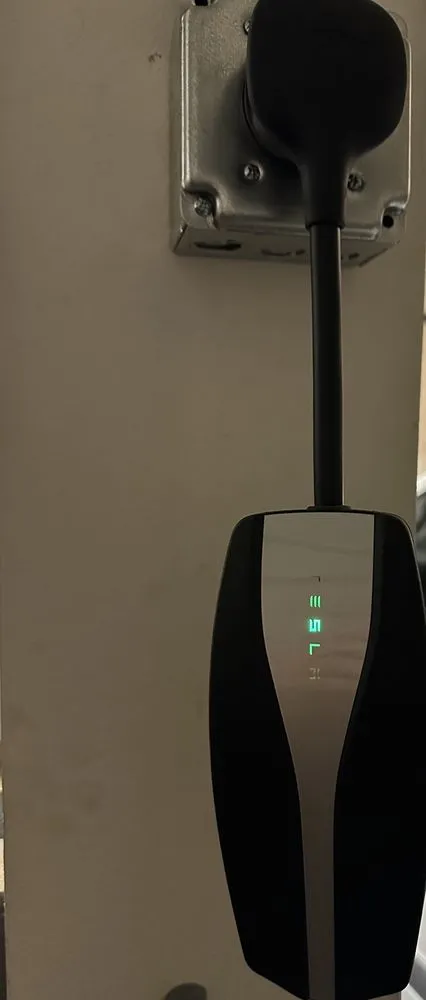 Slide of Eric's Lighting and Electrical Service