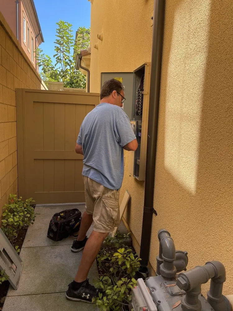 Slide of Eric's Lighting and Electrical Service