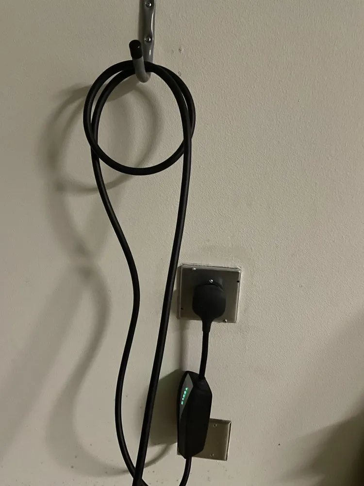 Slide of Eric's Lighting and Electrical Service