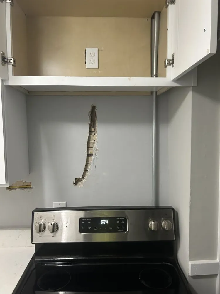 Slide of Erik Guillen