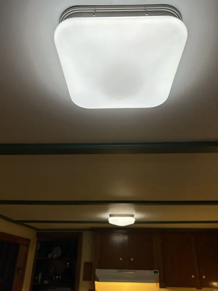 Slide of Erik Guillen