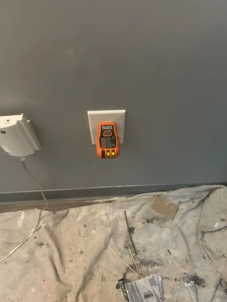 Slide of Erik Guillen