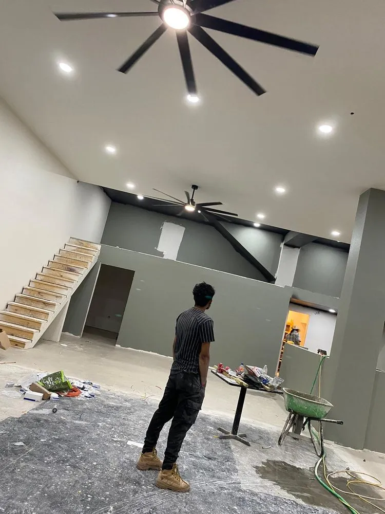 Professional electrical repair experts serving Del Valle, TX - Erikelectrician