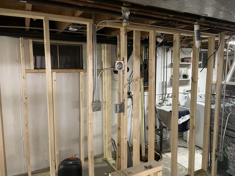 Slide of Ern Electrical & Handyman Services