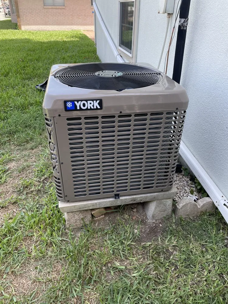 Slide of Ernesto AC services