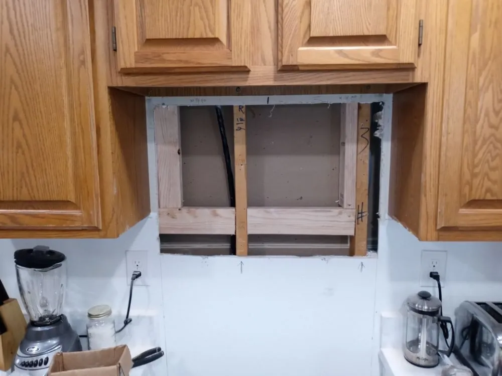 Licensed electrical repair in , by ERS Handyman Services