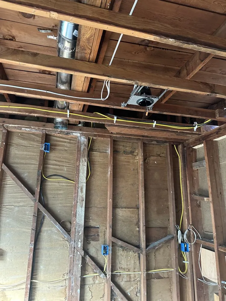 Slide of Erwin-Handyman