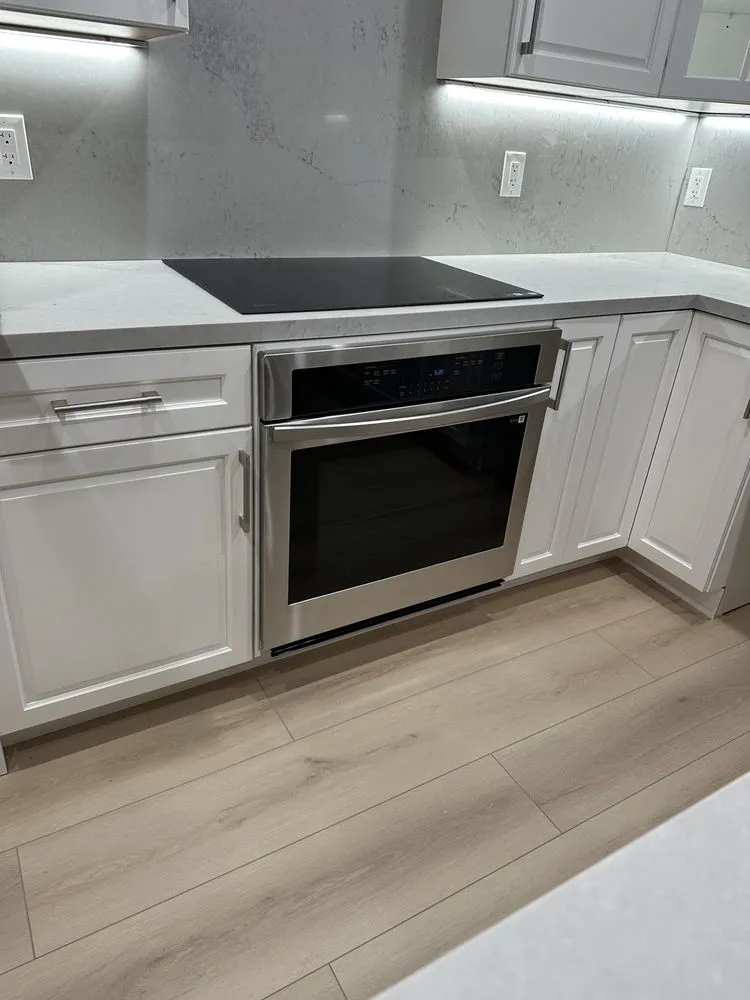 Slide of Erwin-Handyman