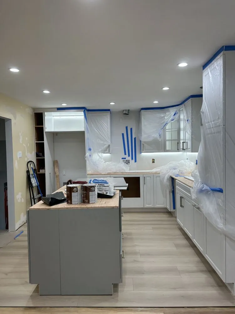 Slide of Erwin-Handyman