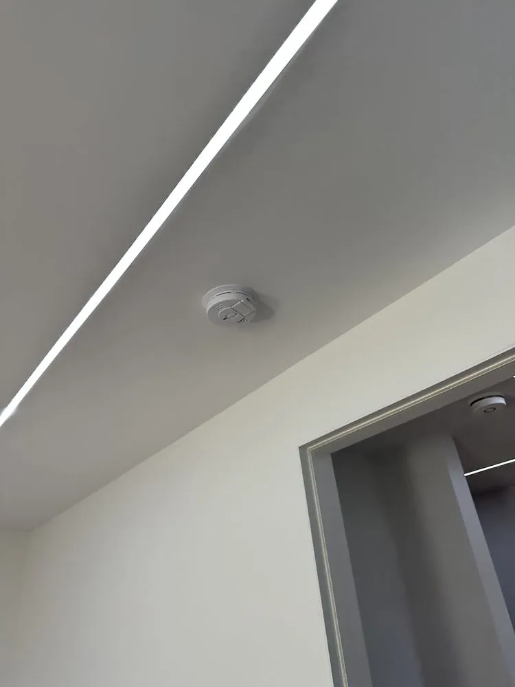 Slide of Erwin-Handyman