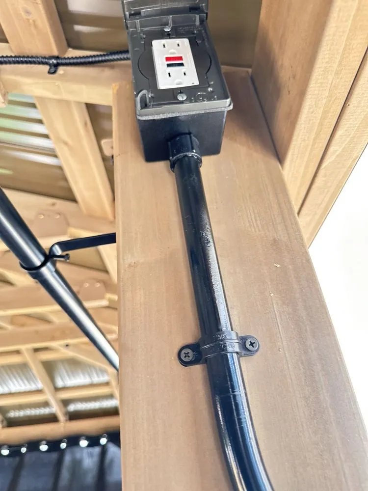 Emergency electrical service for homes in electrical repair, by