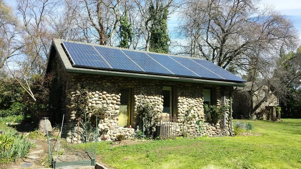 Slide of ES Electric & Solar