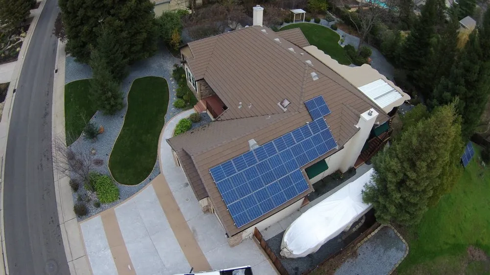 Slide of ES Electric & Solar