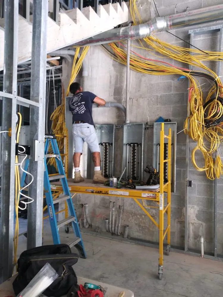 Slide of E&S Electric Contractor