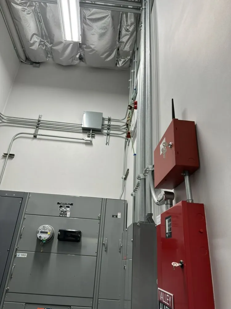 Reliable electrician providing emergency electrical service in ,