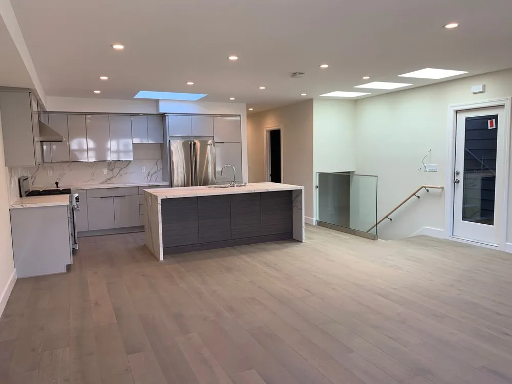 Slide of Escamilla Electric