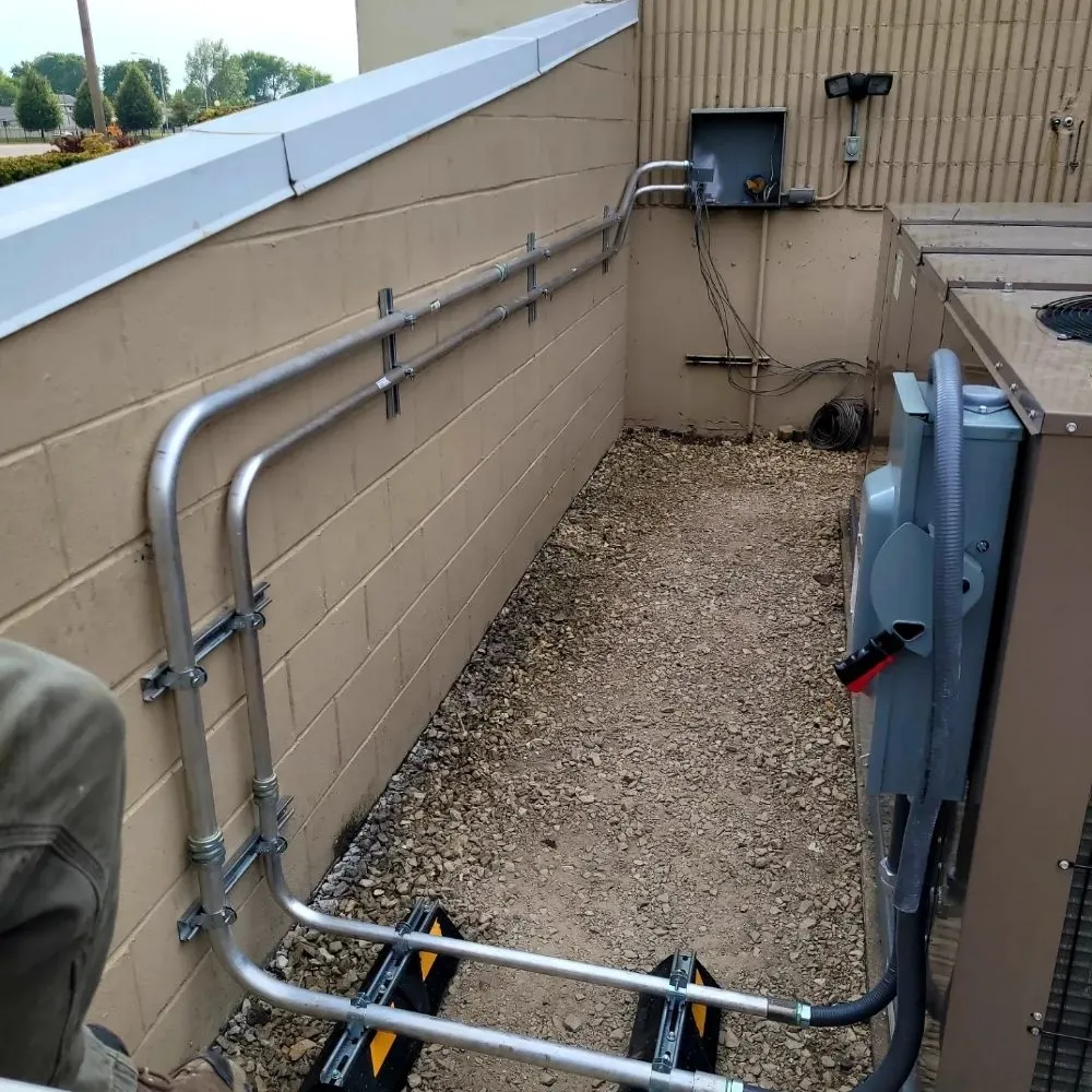 Affordable electrician providing circuit breaker repair in , 