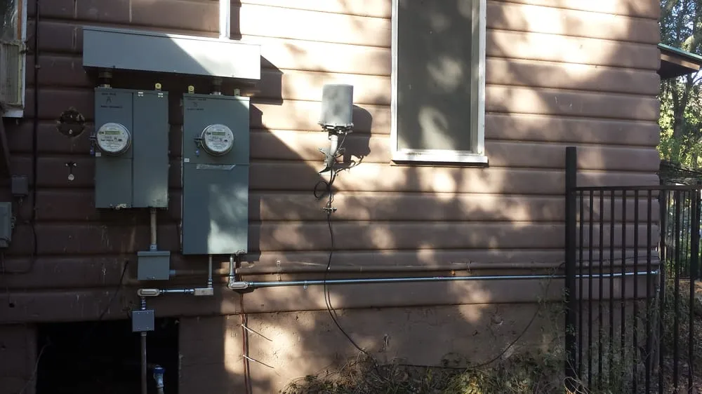 Slide of Espana Electric