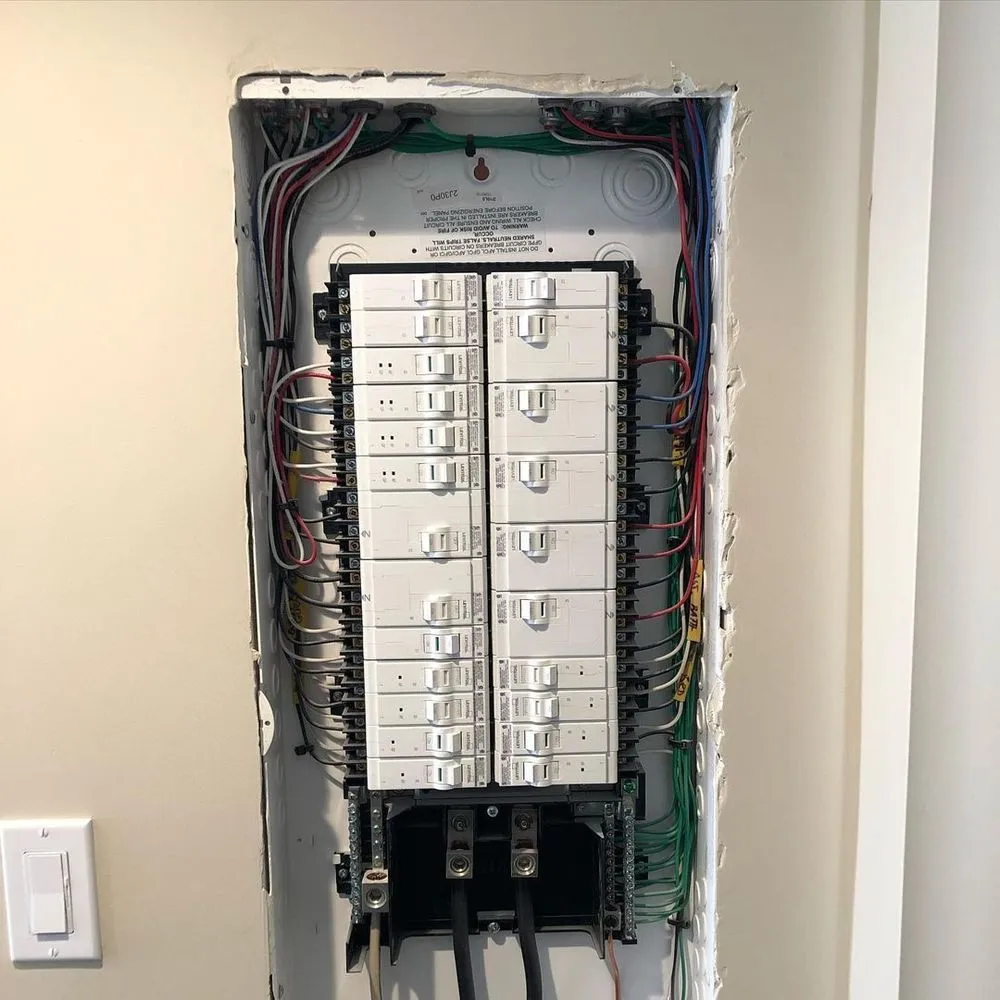 Slide of Especial Licensed Electrician